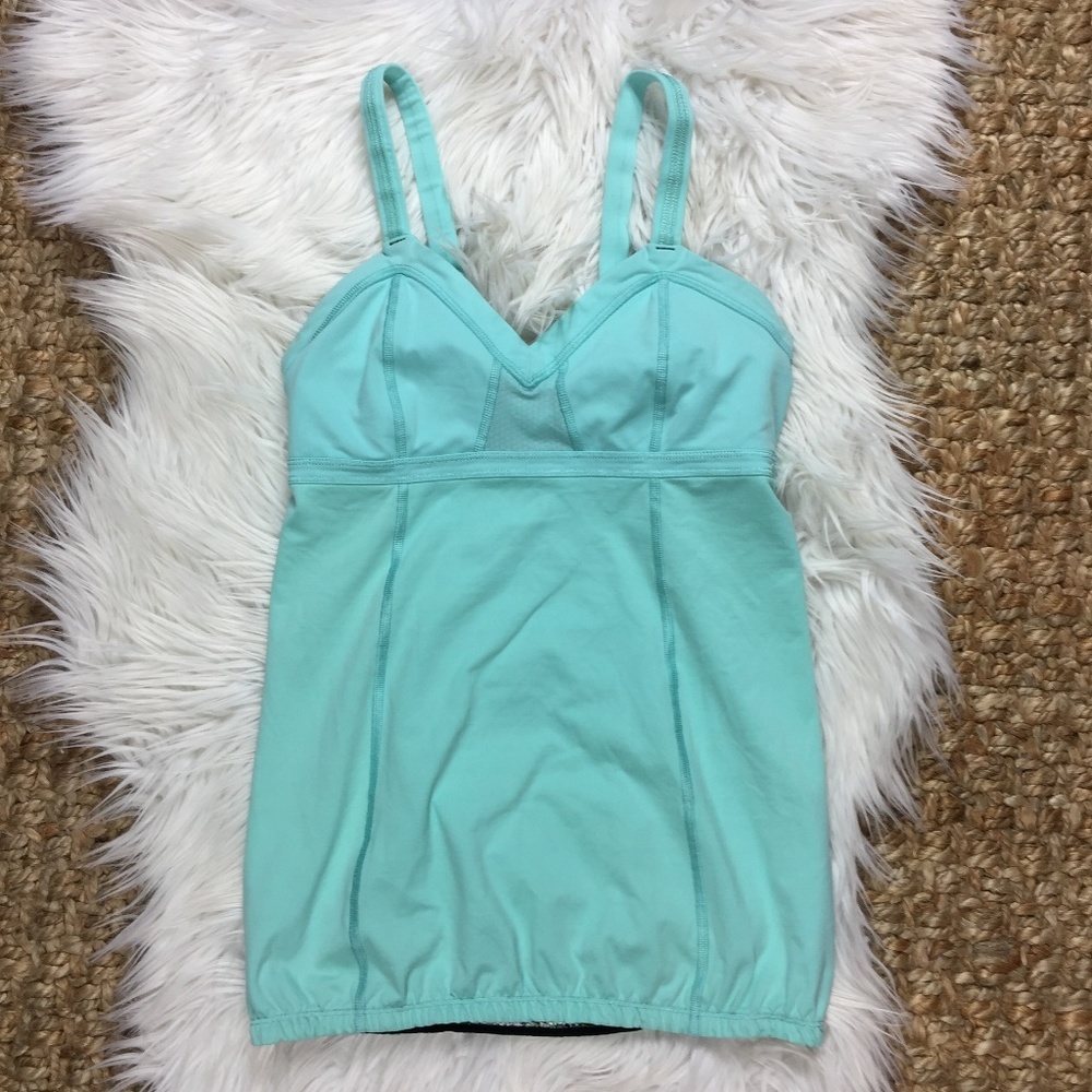 Lululemon Athletica Light Up Tank sz 6